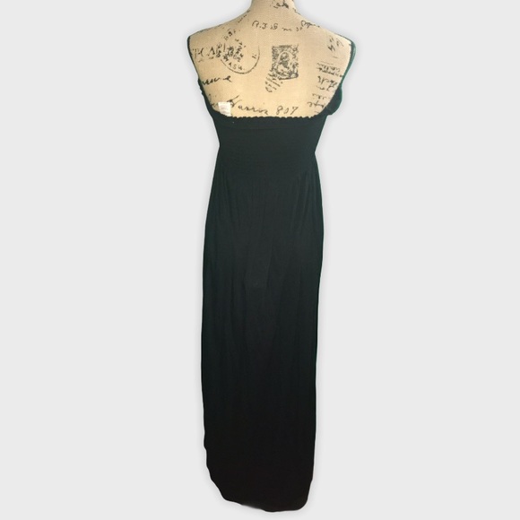Black Maxi Dress - Sleeveless - Picture 4 of 6